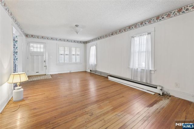 136 Gray Street, Bogota, NJ 07603