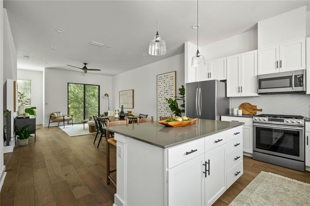 3700 Clawson RD 301, Austin, TX 78704