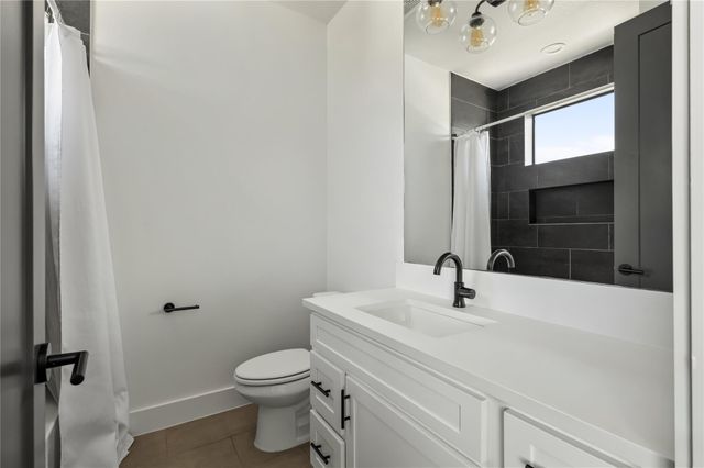 3700 Clawson RD 301, Austin, TX 78704