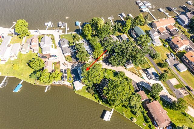 163 Eagle Point Road, Fox Lake, IL 60020