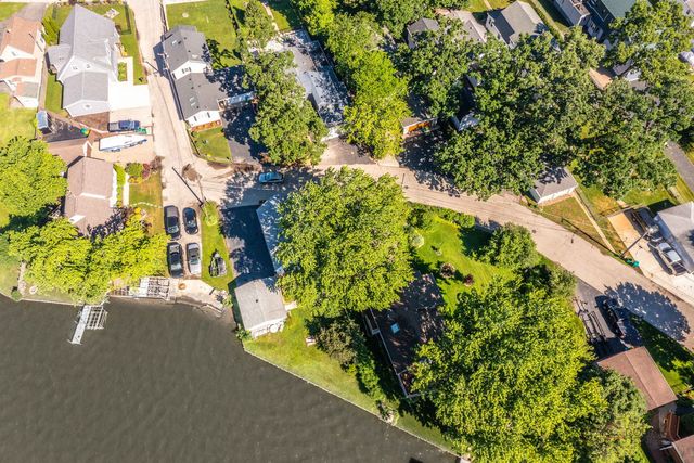 163 Eagle Point Road, Fox Lake, IL 60020