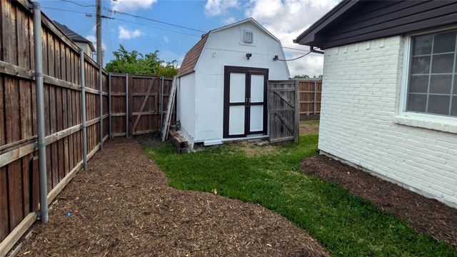 4122 Victoria Street, Irving, TX 75062