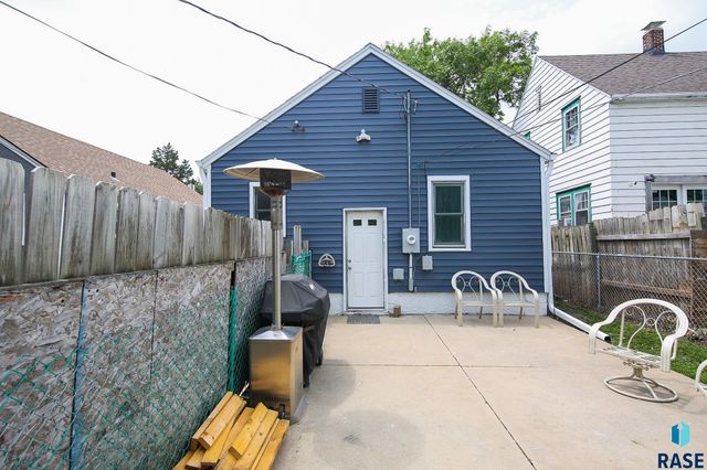 1904 S Duluth Ave Avenue, Sioux Falls, SD 57105
