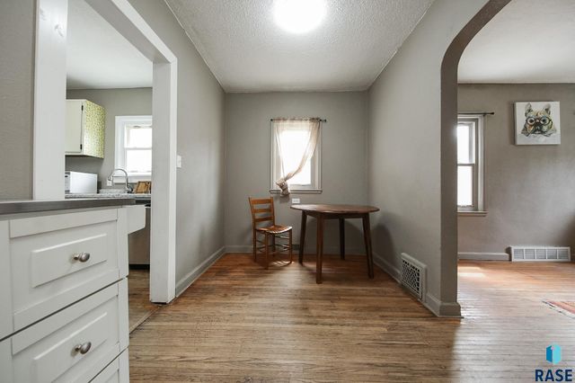 1904 S Duluth Ave Avenue, Sioux Falls, SD 57105