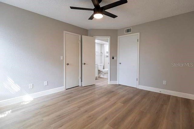 4572 COMMANDER DRIVE 1212, Orlando, FL 32822