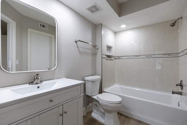 4572 COMMANDER DRIVE 1212, Orlando, FL 32822