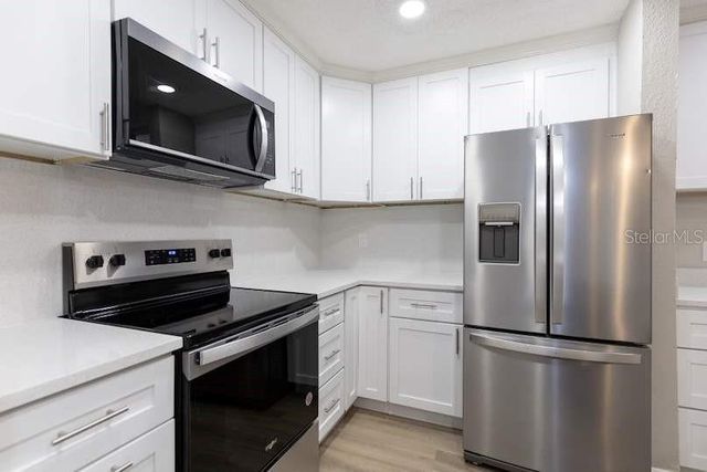 4572 COMMANDER DRIVE 1212, Orlando, FL 32822