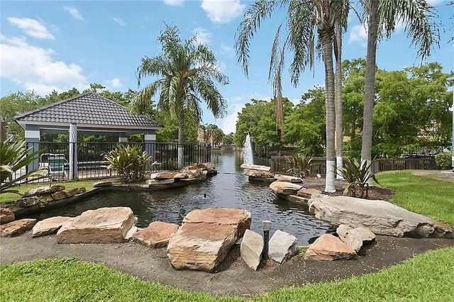 4572 COMMANDER DRIVE 1212, Orlando, FL 32822