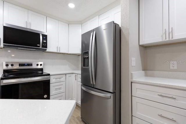 4572 COMMANDER DRIVE 1212, Orlando, FL 32822