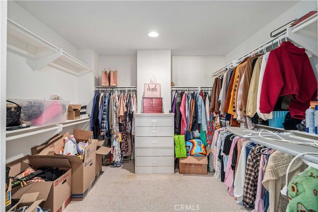 2111 Janet Dr, Lancaster, CA 93536