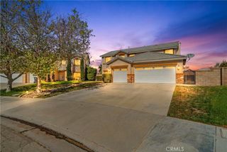 2111 Janet Dr, Lancaster, CA 93536