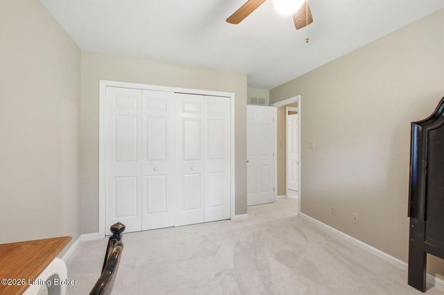704 Evergreen Rd, Anchorage, KY 40223