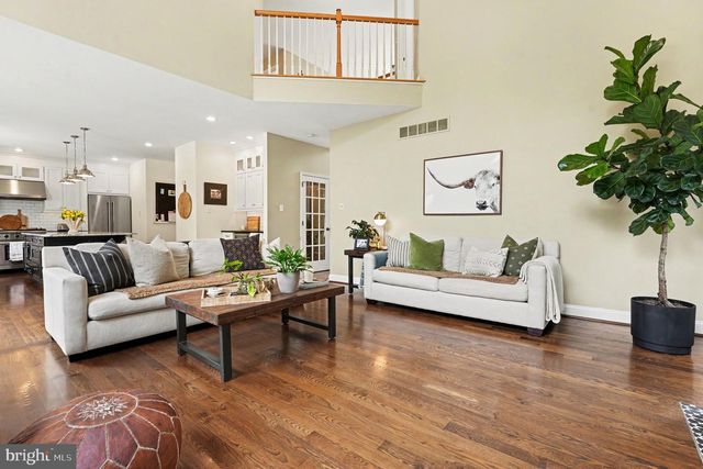 56 LONG MEADOW RD, Royersford, PA 19468