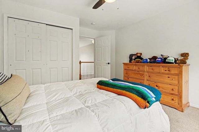 56 LONG MEADOW RD, Royersford, PA 19468
