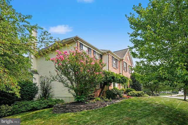 56 LONG MEADOW RD, Royersford, PA 19468