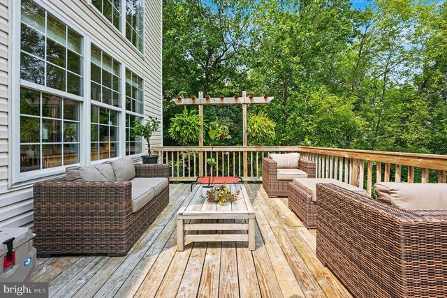 56 LONG MEADOW RD, Royersford, PA 19468