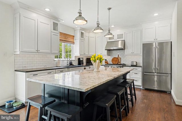 56 LONG MEADOW RD, Royersford, PA 19468