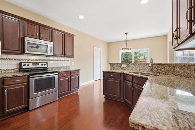 410 Valley Spring Dr, Mount Juliet, TN 37122