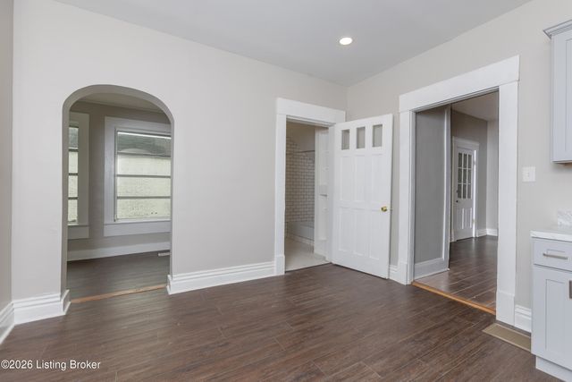 1661 Story Ave, Louisville, KY 40206