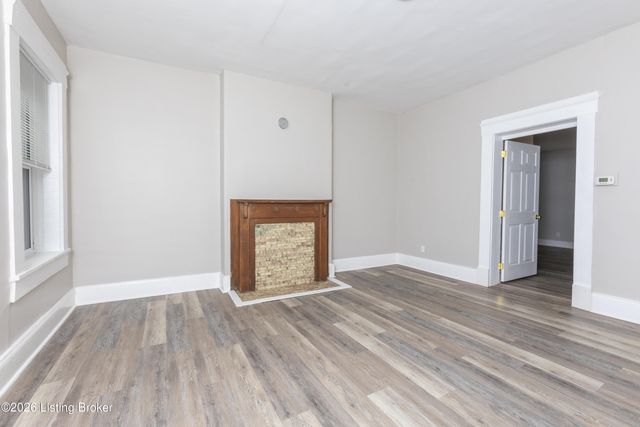 1661 Story Ave, Louisville, KY 40206