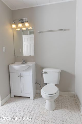 1661 Story Ave, Louisville, KY 40206