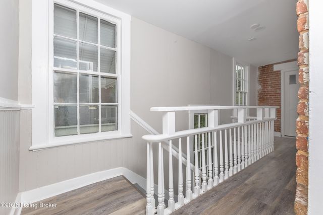 1661 Story Ave, Louisville, KY 40206