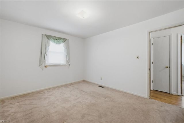 3020 Elbyrne DR, Chesapeake, VA 23325