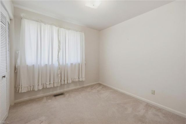 3020 Elbyrne DR, Chesapeake, VA 23325