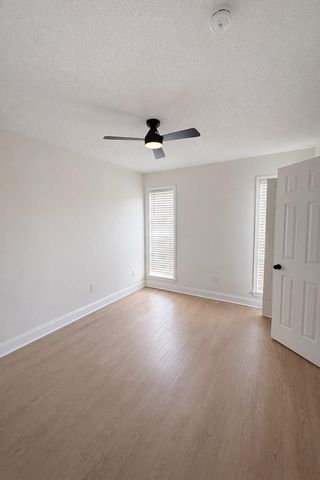 5147 HORNSBY DR, Memphis, TN 38116