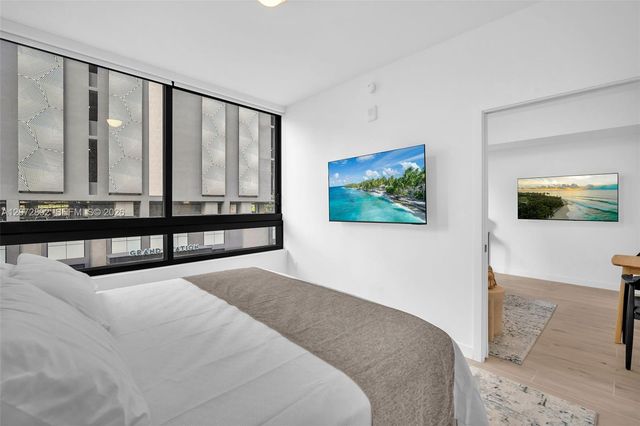 225 N Miami Avenue 210, Miami, FL 33128