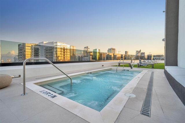 225 N Miami Avenue 210, Miami, FL 33128