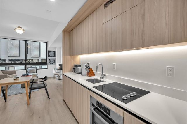 225 N Miami Avenue 210, Miami, FL 33128