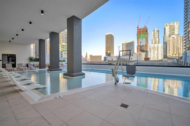 225 N Miami Avenue 210, Miami, FL 33128