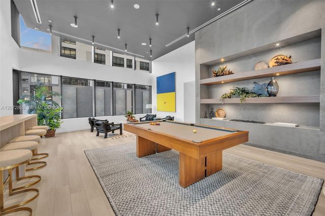 225 N Miami Avenue 210, Miami, FL 33128