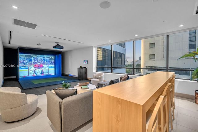 225 N Miami Avenue 210, Miami, FL 33128