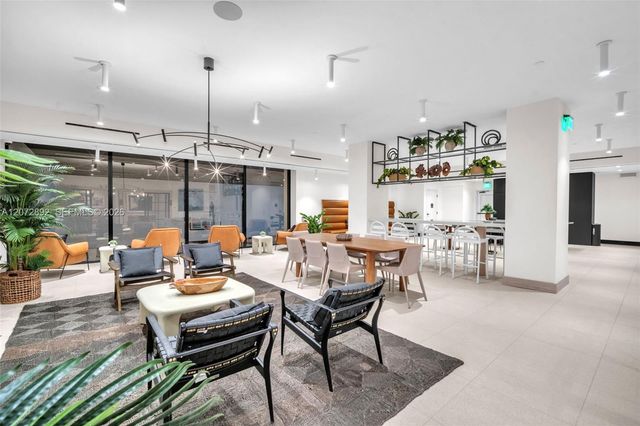 225 N Miami Avenue 210, Miami, FL 33128