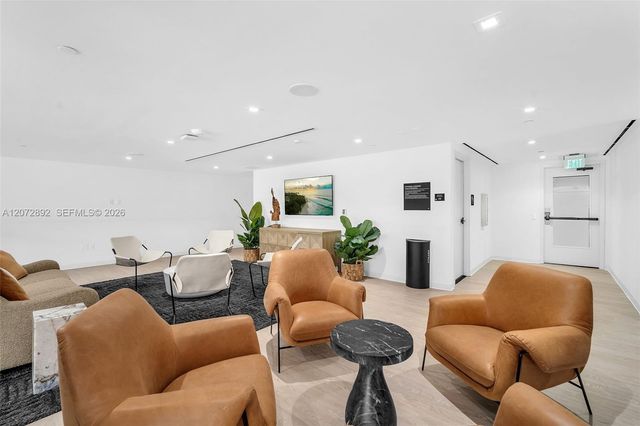 225 N Miami Avenue 210, Miami, FL 33128