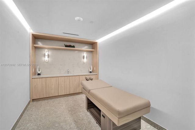 225 N Miami Avenue 210, Miami, FL 33128