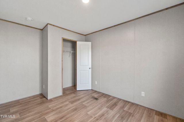 1512 Red Bud Dr, Newport, TN 37821