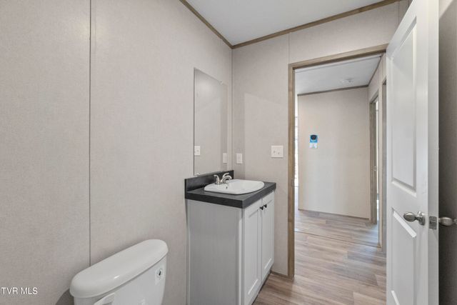 1512 Red Bud Dr, Newport, TN 37821