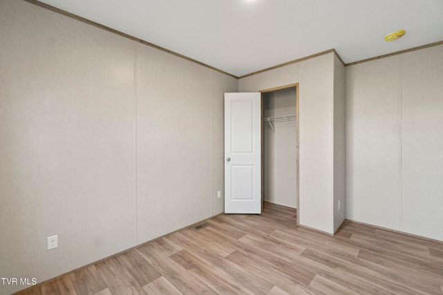 1512 Red Bud Dr, Newport, TN 37821