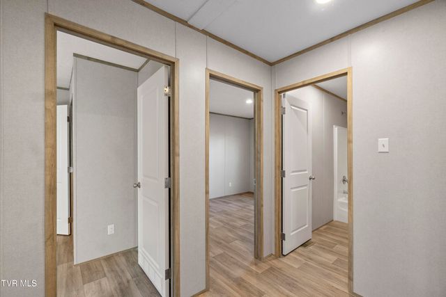 1512 Red Bud Dr, Newport, TN 37821