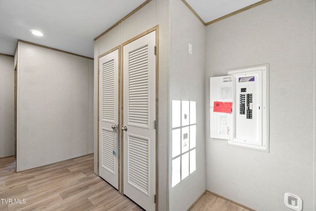 1512 Red Bud Dr, Newport, TN 37821