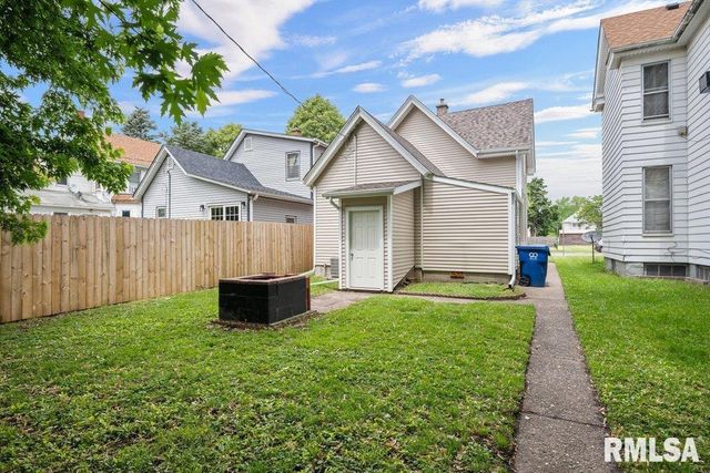 2025 W 3RD Street, Davenport, IA 52802
