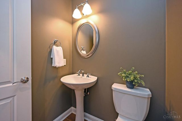 3220 Linwood Avenue, Cincinnati, OH 45226