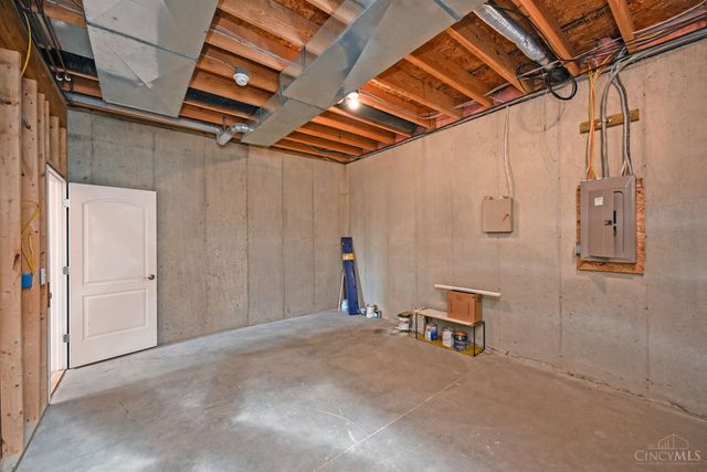 3220 Linwood Avenue, Cincinnati, OH 45226