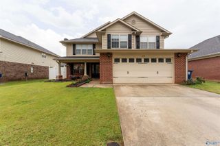 2524 Oak Place Drive, Huntsville, AL 35803