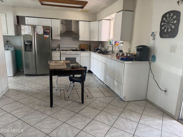 4945 W Berkeley Road, Phoenix, AZ 85035