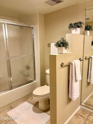 12222 N PARADISE VILLAGE Parkway 321, Phoenix, AZ 85032