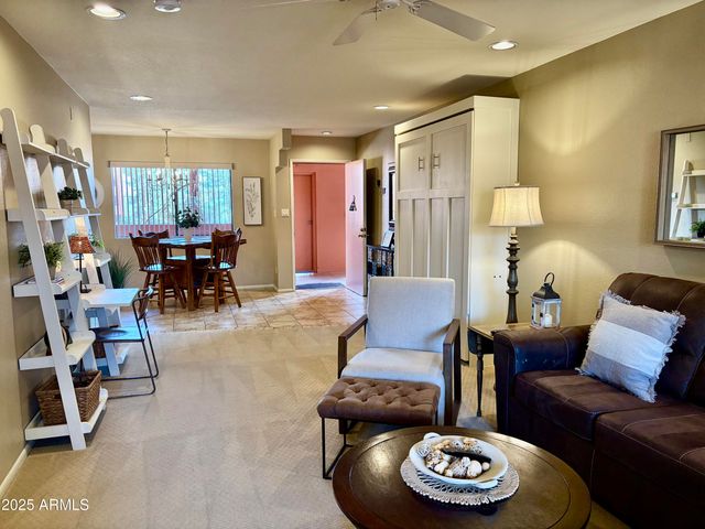 12222 N PARADISE VILLAGE Parkway 321, Phoenix, AZ 85032